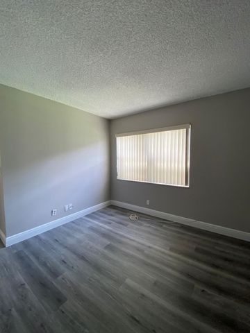 3225 N University Drive, Coral Springs, FL 33071
