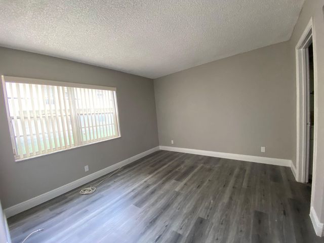 3225 N University Drive, Coral Springs, FL 33071