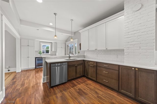 1339 Edanola Avenue, Lakewood, OH 44107