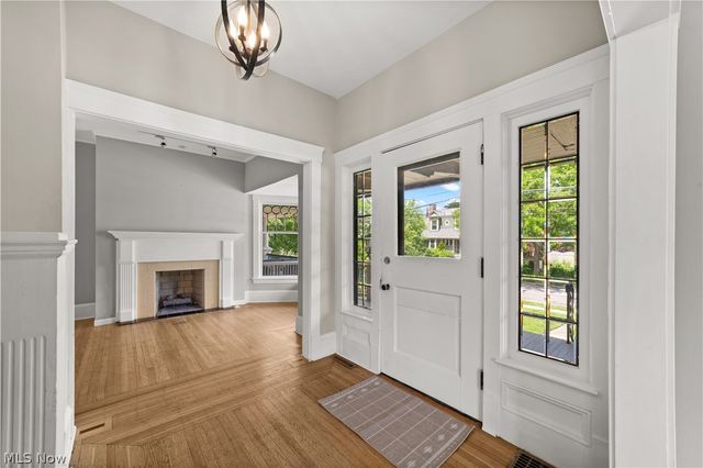 1339 Edanola Avenue, Lakewood, OH 44107