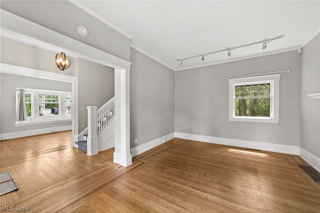 1339 Edanola Avenue, Lakewood, OH 44107