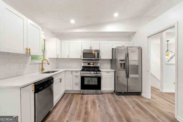 2290 Wilkins Cove, Decatur, GA 30035