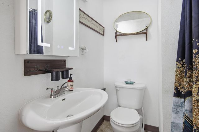 126 4th Street, Tuscola, TX 79562