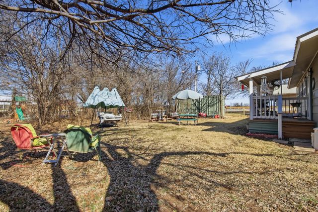 126 4th Street, Tuscola, TX 79562