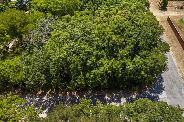 2817 & 2819 Sycamore Court, Granbury, TX 76048