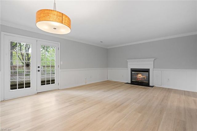 1262 Mill Lake QTR, Chesapeake, VA 23320