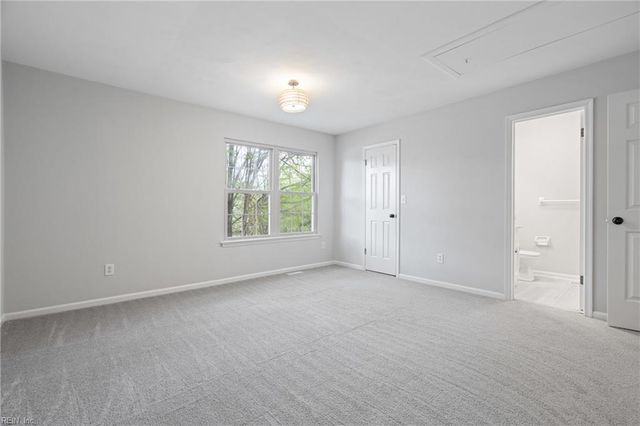 1262 Mill Lake QTR, Chesapeake, VA 23320