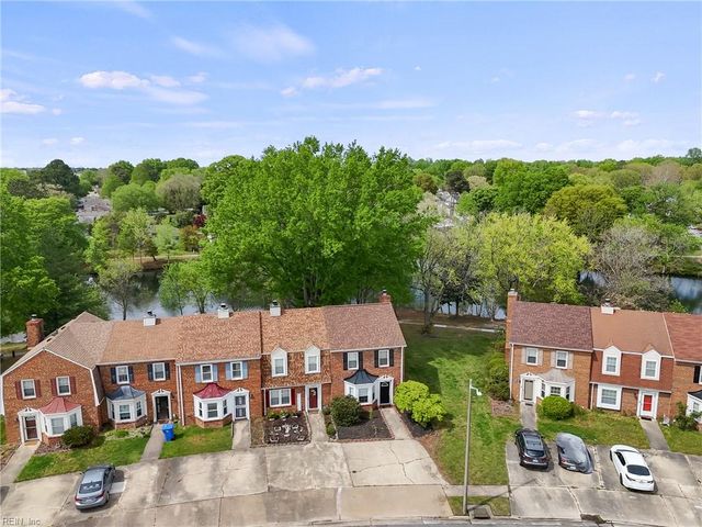 1262 Mill Lake QTR, Chesapeake, VA 23320