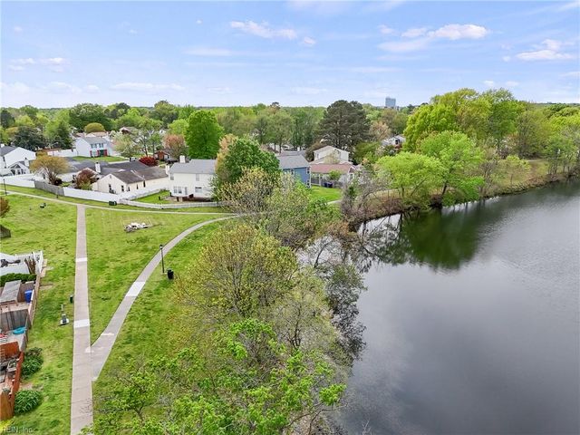 1262 Mill Lake QTR, Chesapeake, VA 23320