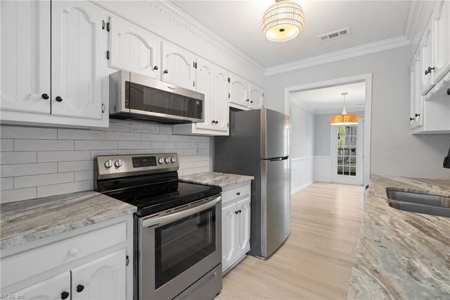 1262 Mill Lake QTR, Chesapeake, VA 23320