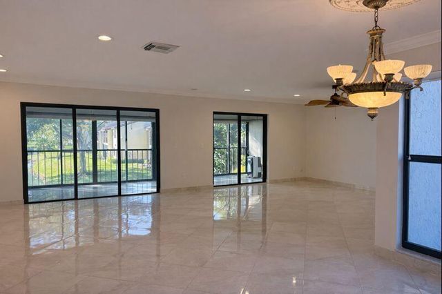 21851 Arriba Real L, Boca Raton, FL 33433