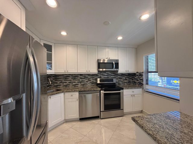 21851 Arriba Real L, Boca Raton, FL 33433