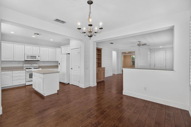 731 Violet Ln, Lincoln, CA 95648