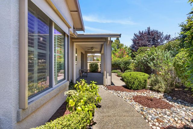 731 Violet Ln, Lincoln, CA 95648