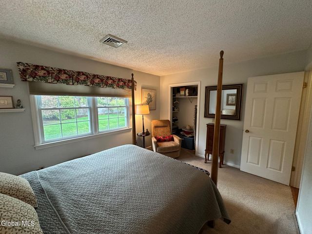3 Saint Andrews Drive, Queensbury, NY 12804