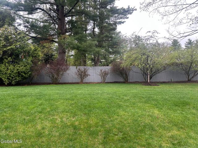 3 Saint Andrews Drive, Queensbury, NY 12804