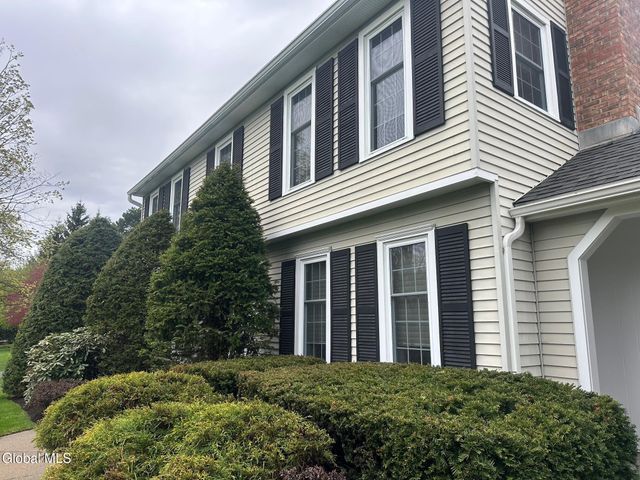 3 Saint Andrews Drive, Queensbury, NY 12804