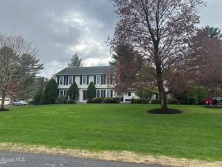 3 Saint Andrews Drive, Queensbury, NY 12804