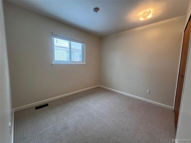 2043 Ellwood Avenue, Berkley, MI 48072