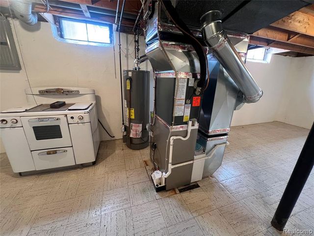 2043 Ellwood Avenue, Berkley, MI 48072