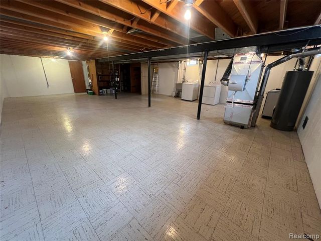 2043 Ellwood Avenue, Berkley, MI 48072