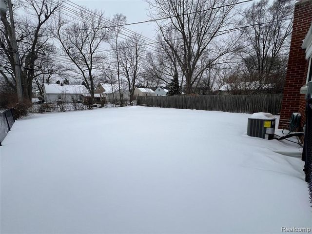 2043 Ellwood Avenue, Berkley, MI 48072