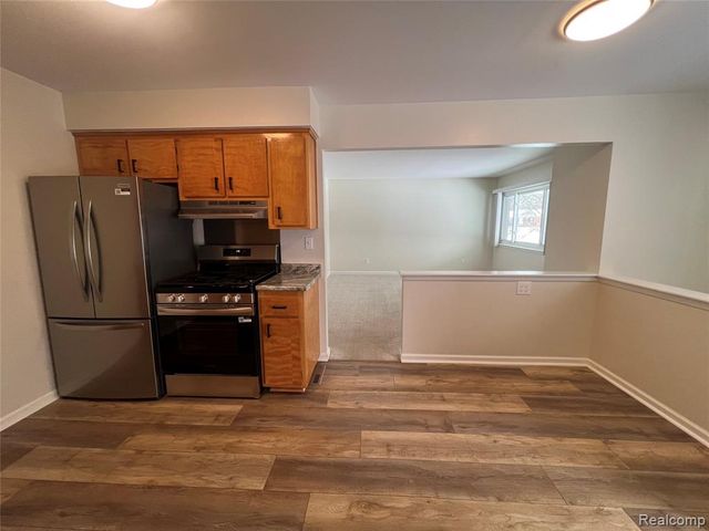 2043 Ellwood Avenue, Berkley, MI 48072