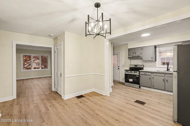 4021 Gloucester Rd, Louisville, KY 40207