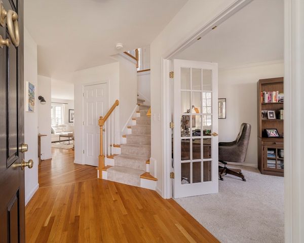 12 Sawmill Rd, Walpole, MA 02081