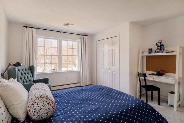 12 Sawmill Rd, Walpole, MA 02081