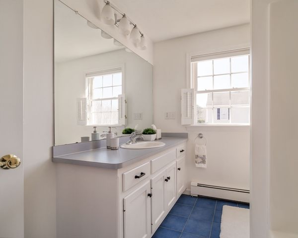 12 Sawmill Rd, Walpole, MA 02081