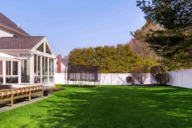 12 Sawmill Rd, Walpole, MA 02081