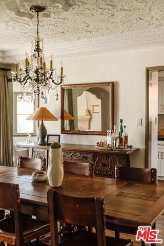 3975 Sutro Avenue, Los Angeles, CA 90008