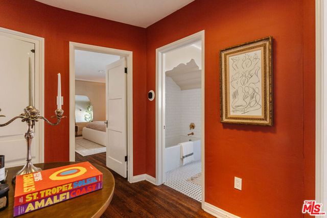 3975 Sutro Avenue, Los Angeles, CA 90008