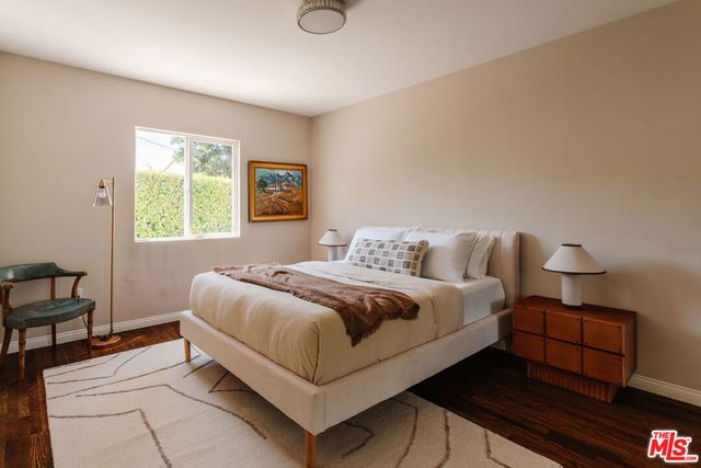 3975 Sutro Avenue, Los Angeles, CA 90008