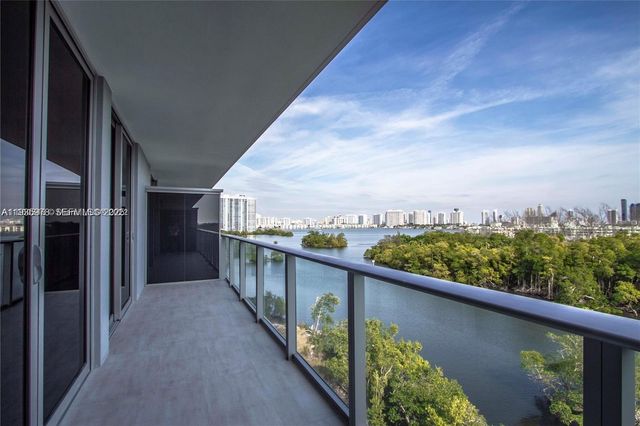 16385 Biscayne Boulevard 719, North Miami Beach, FL 33160