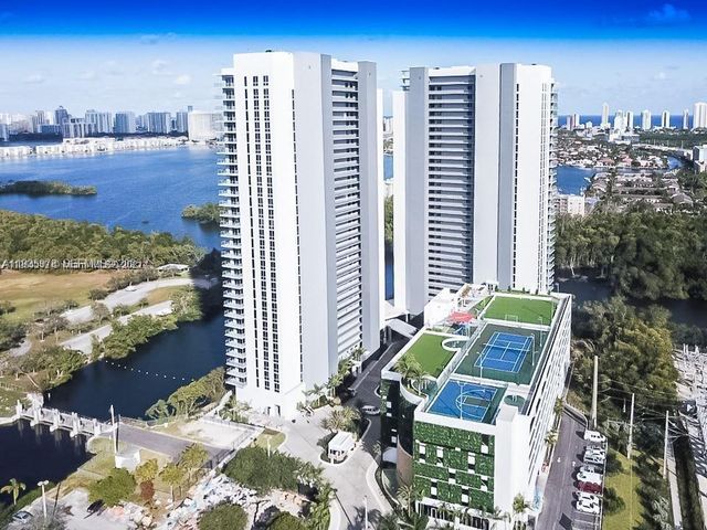 16385 Biscayne Boulevard 719, North Miami Beach, FL 33160