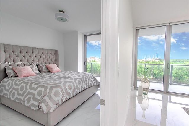 16385 Biscayne Boulevard 719, North Miami Beach, FL 33160