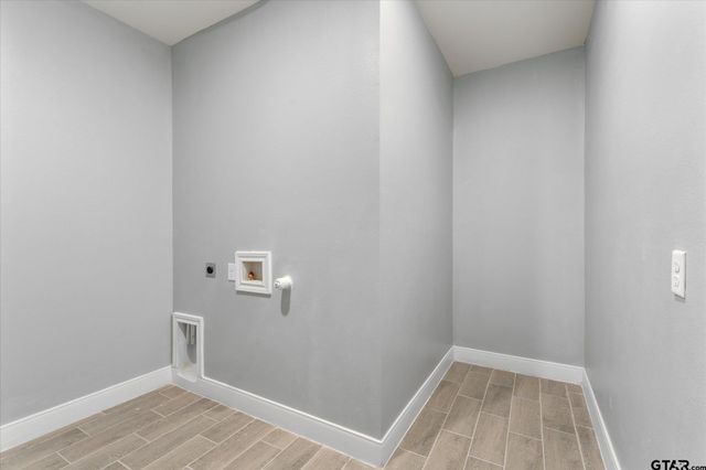 201 S Quille, Mt Pleasant, TX 75455