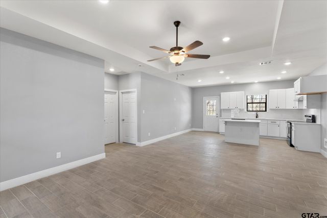 201 S Quille, Mt Pleasant, TX 75455