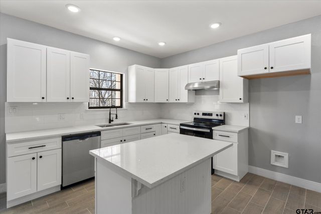 201 S Quille, Mt Pleasant, TX 75455