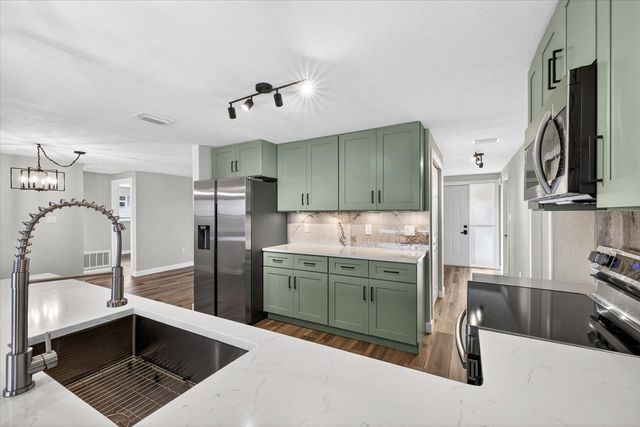 4001 TOPSAIL TRAIL, New Port Richey, FL 34652