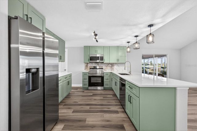 4001 TOPSAIL TRAIL, New Port Richey, FL 34652