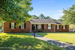 407 Cedarhurst Road, Greenville, NC 27834