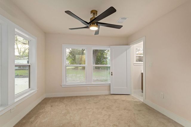 918 Front Street, Columbus, TX 78934