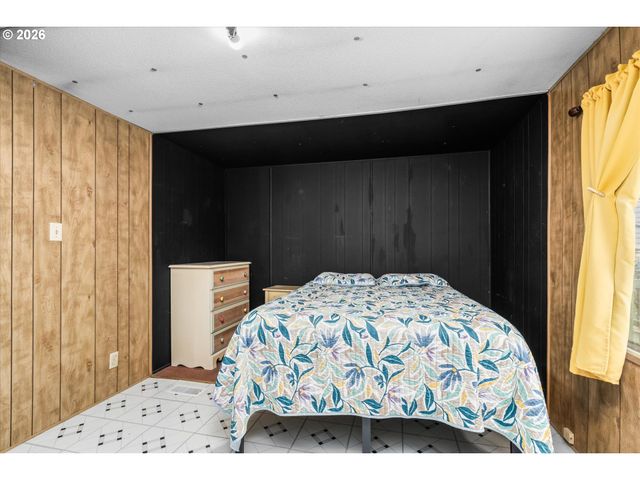 5335 MAIN St 7, Springfield, OR 97478