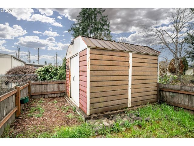 5335 MAIN St 7, Springfield, OR 97478