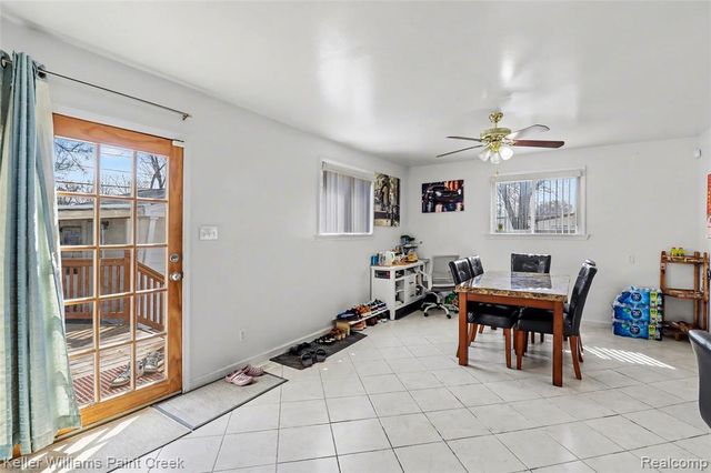 23070 Rosewood Street, Oak Park, MI 48237