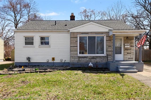 23070 Rosewood Street, Oak Park, MI 48237