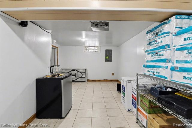 23070 Rosewood Street, Oak Park, MI 48237